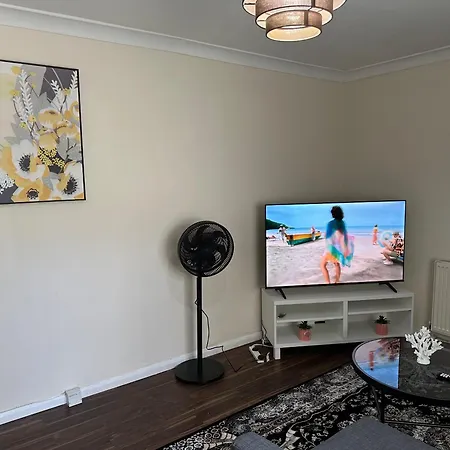 Stylish 1-Bedroom Apartment